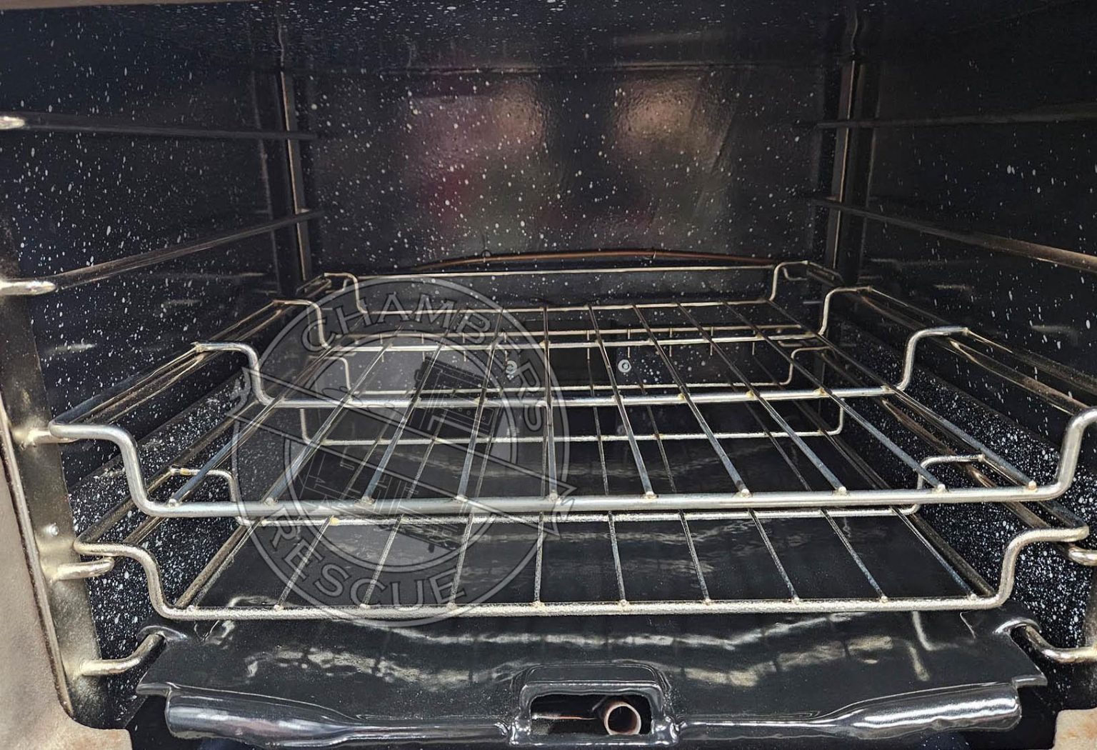 Minimalist Oven Restoration photo